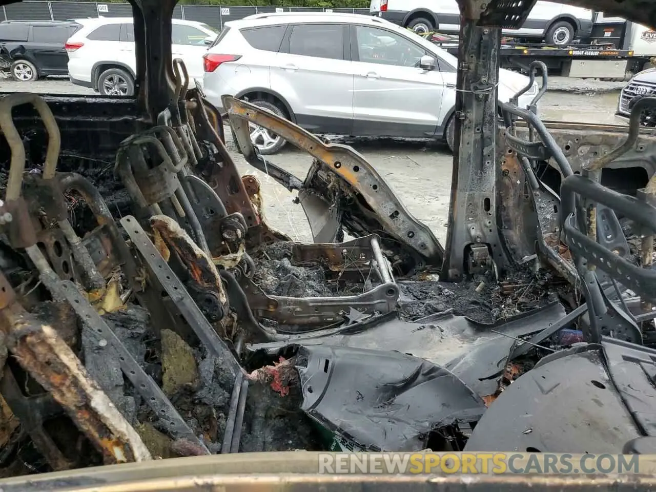 11 Photograph of a damaged car 5FNRL6H70KB033362 HONDA All Models 2019