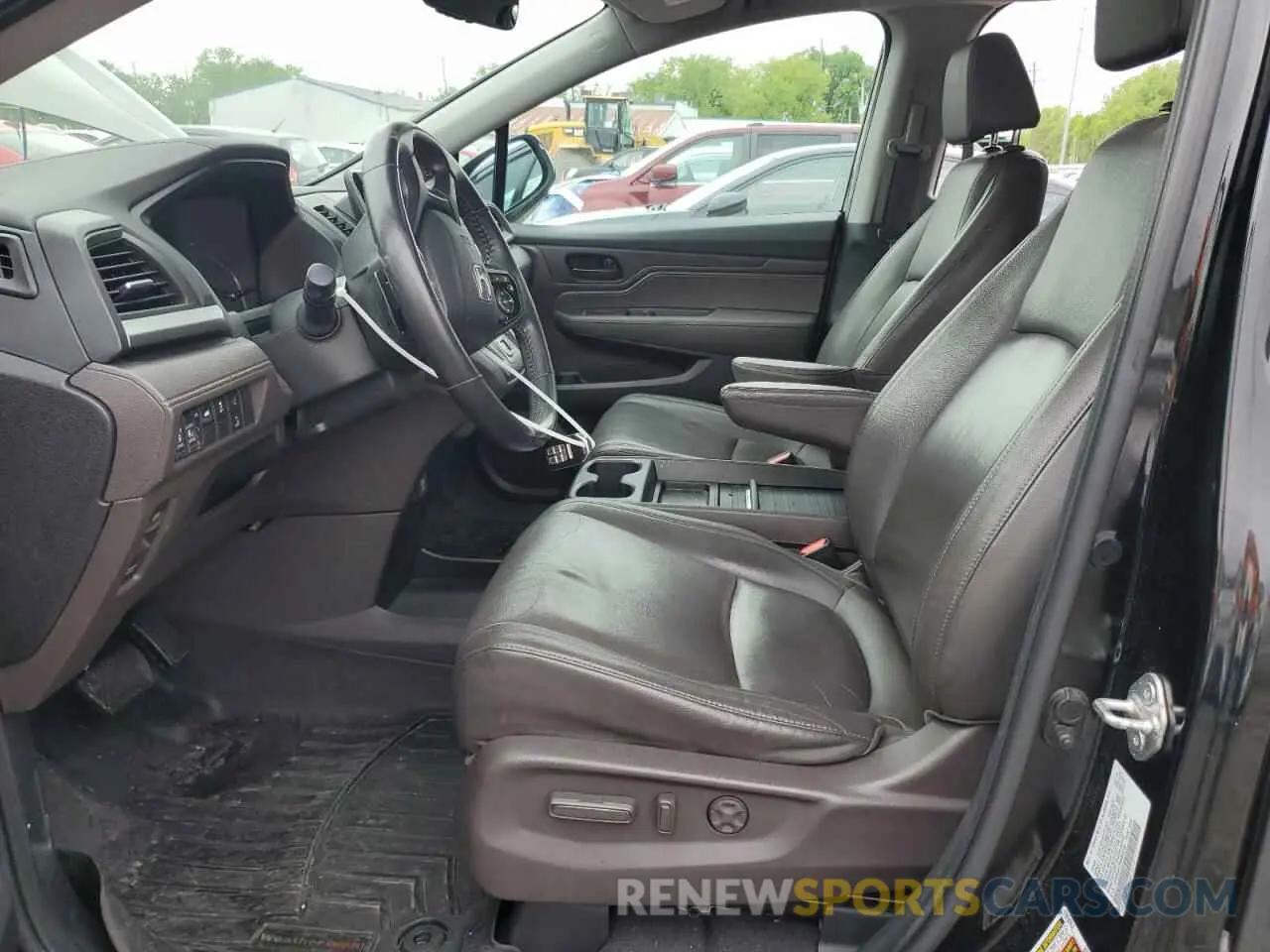 7 Photograph of a damaged car 5FNRL6H70KB038738 HONDA All Models 2019