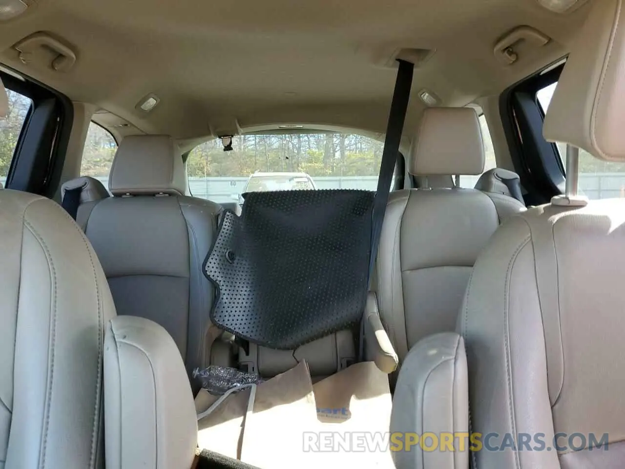 10 Photograph of a damaged car 5FNRL6H70KB072288 HONDA All Models 2019