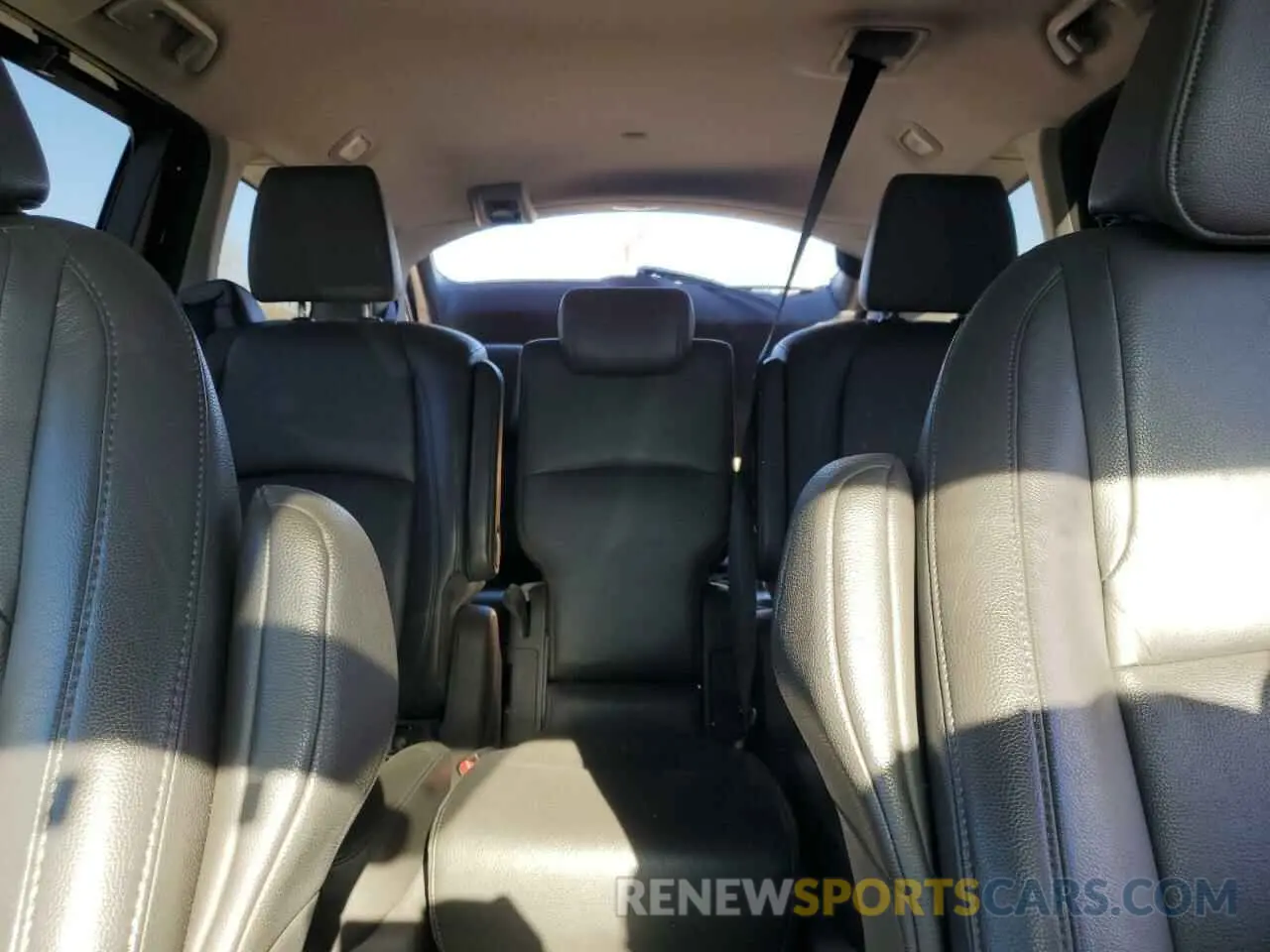 10 Photograph of a damaged car 5FNRL6H70KB080505 HONDA All Models 2019