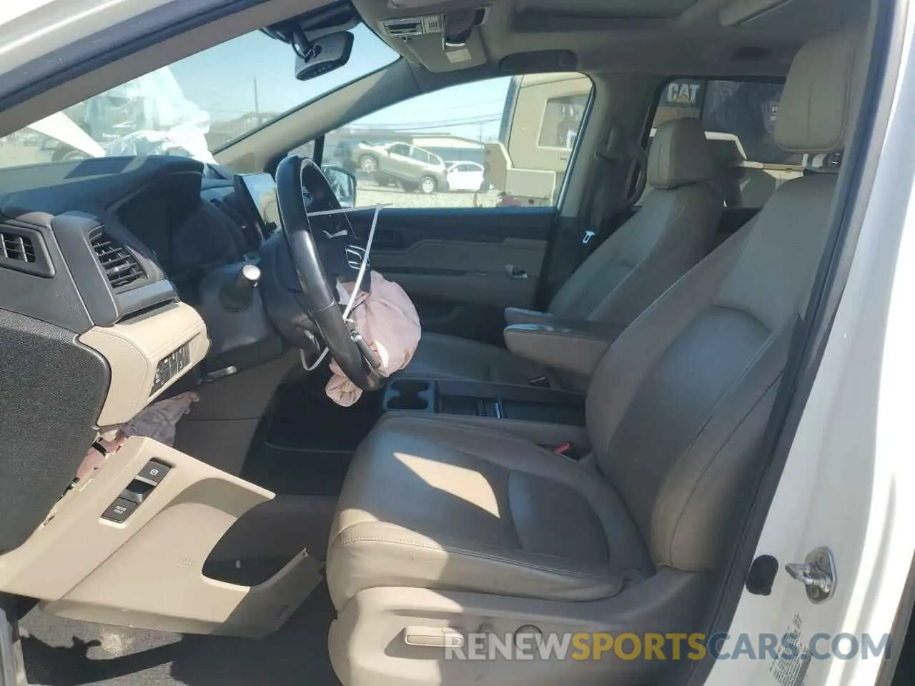 7 Photograph of a damaged car 5FNRL6H70KB099491 HONDA All Models 2019