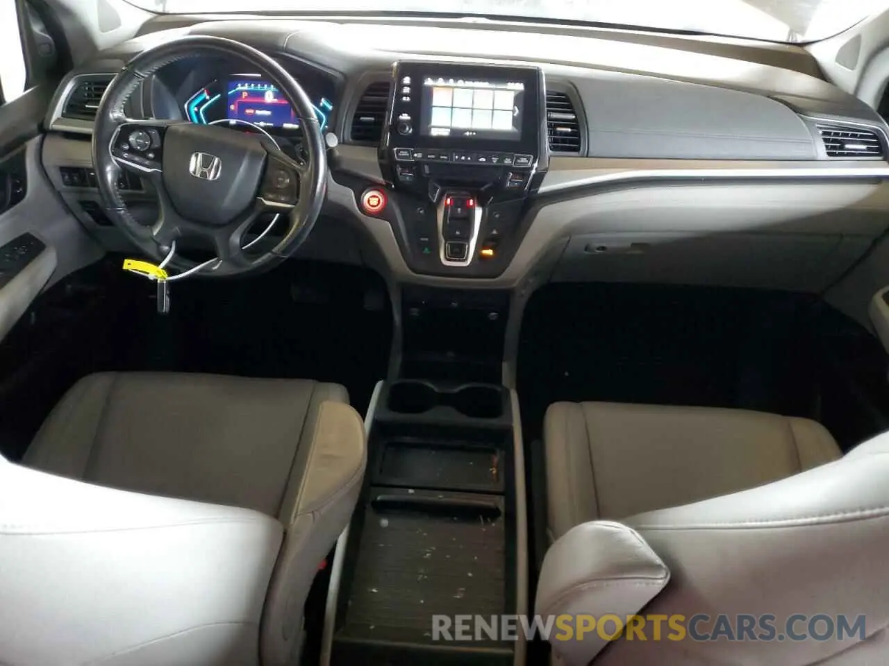 8 Photograph of a damaged car 5FNRL6H70KB102745 HONDA All Models 2019