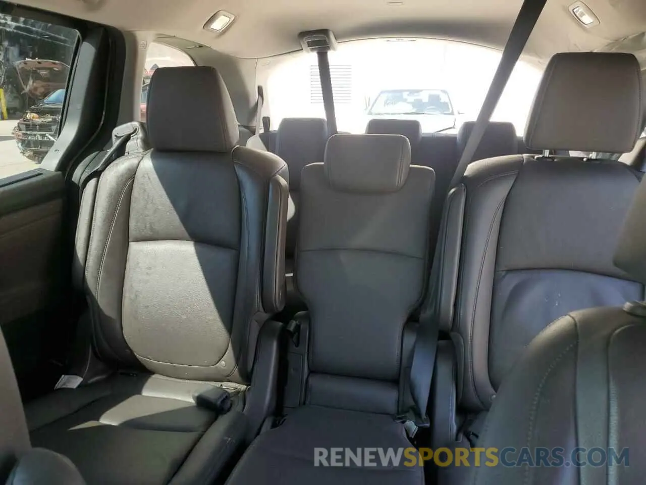 10 Photograph of a damaged car 5FNRL6H70KB108058 HONDA All Models 2019