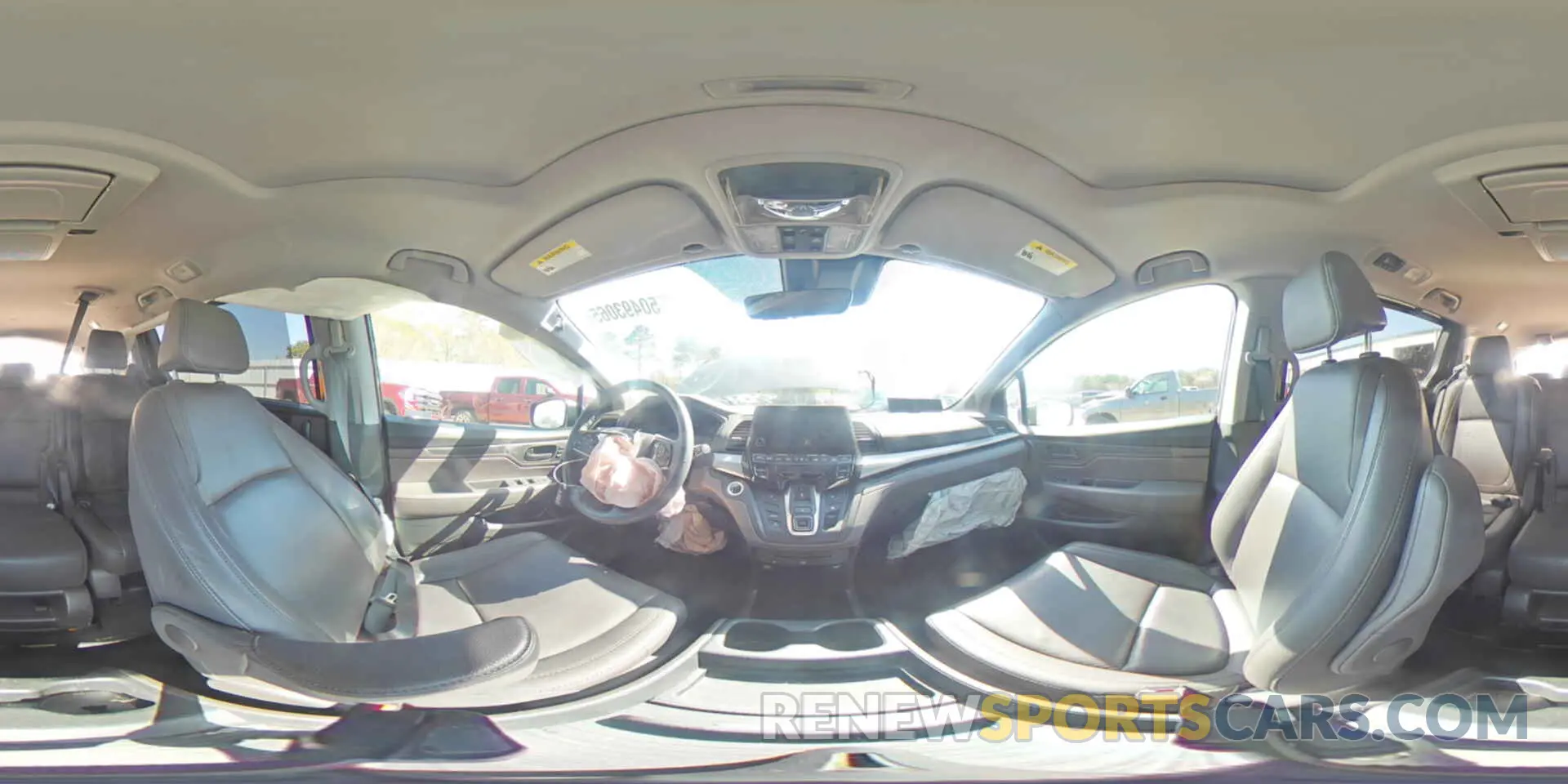 13 Photograph of a damaged car 5FNRL6H70KB108058 HONDA All Models 2019
