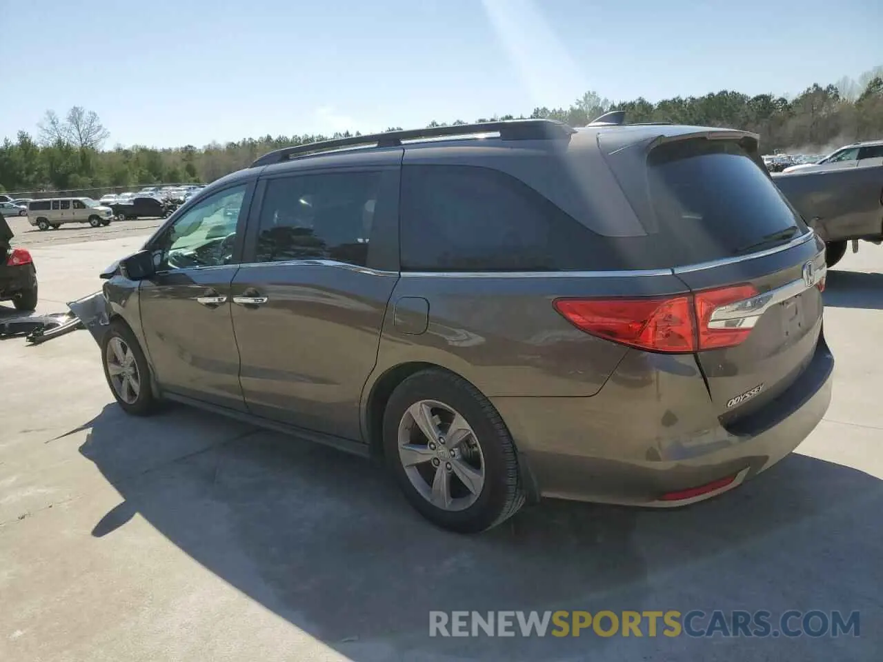 2 Photograph of a damaged car 5FNRL6H70KB108058 HONDA All Models 2019