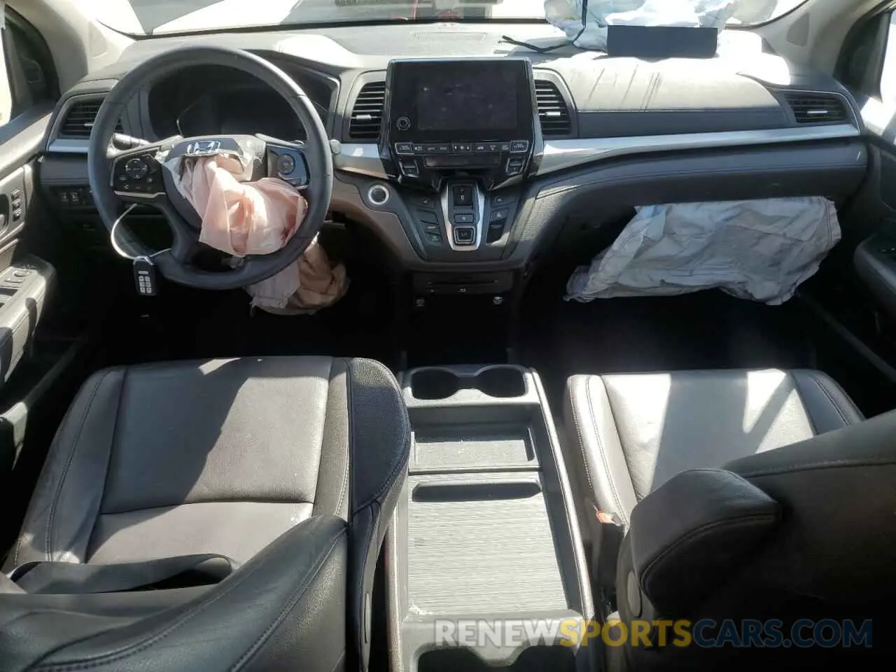 8 Photograph of a damaged car 5FNRL6H70KB108058 HONDA All Models 2019