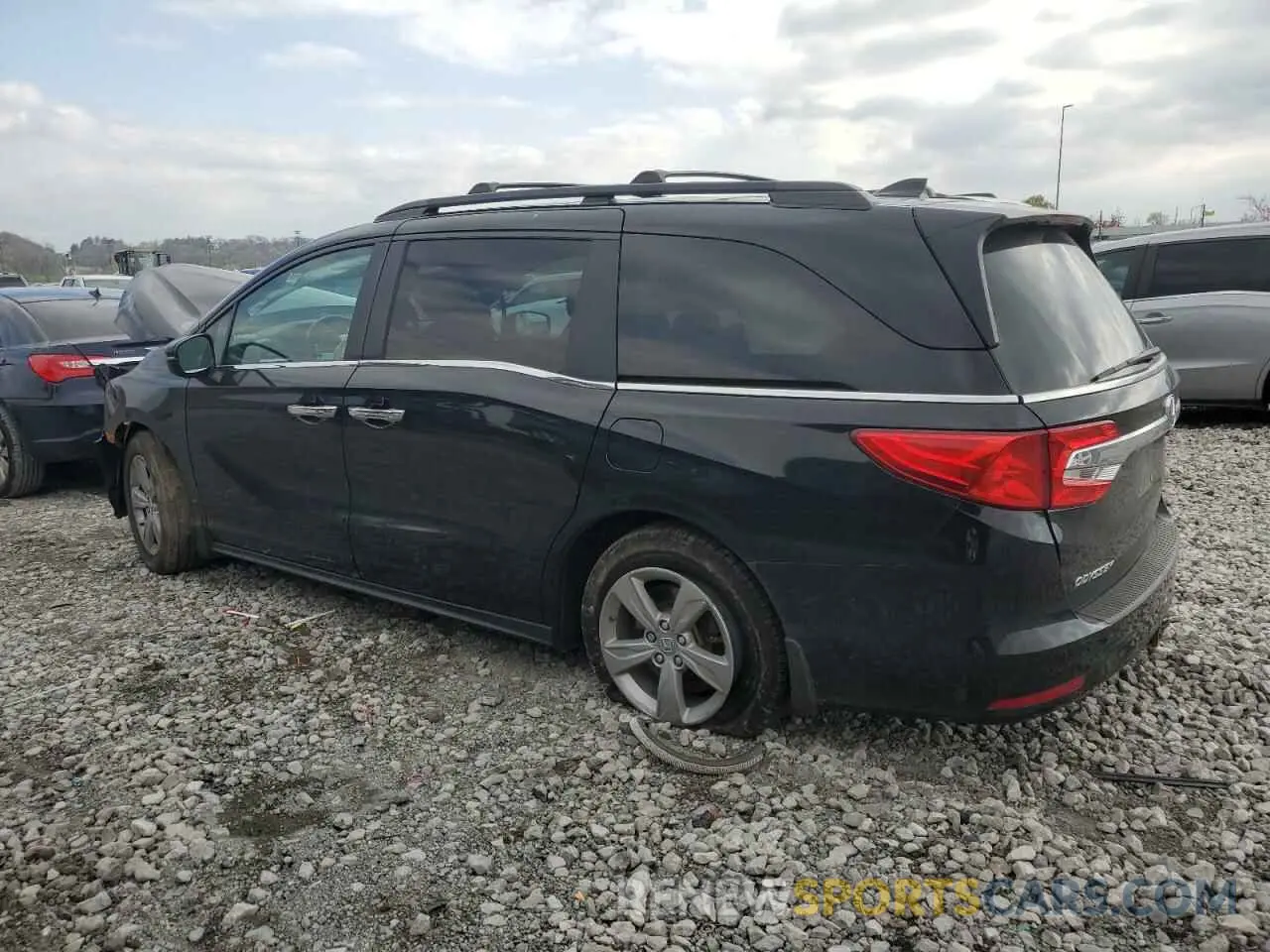 2 Photograph of a damaged car 5FNRL6H70KB132716 HONDA All Models 2019