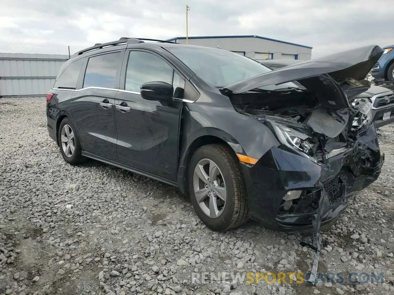 4 Photograph of a damaged car 5FNRL6H70KB132716 HONDA All Models 2019