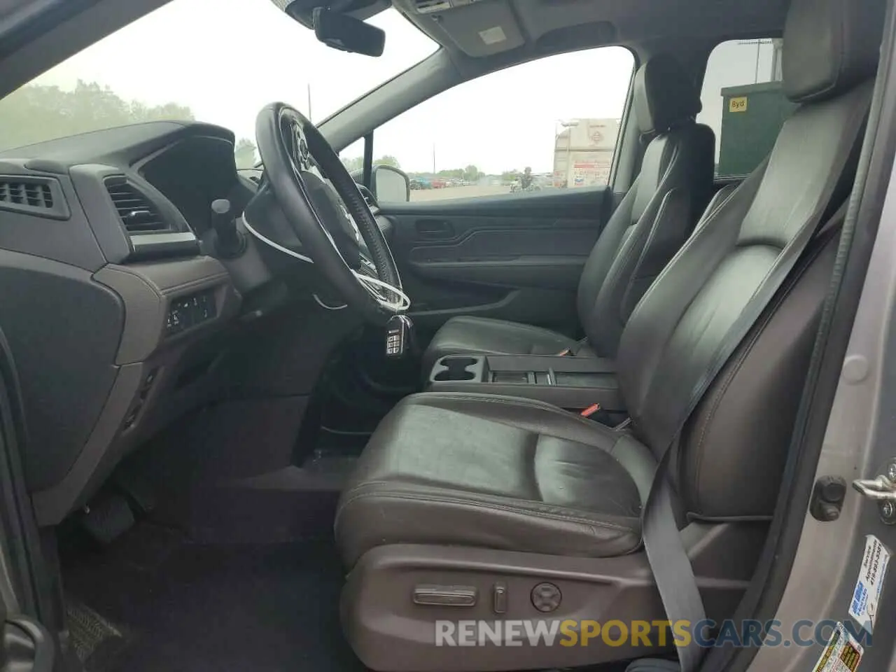 7 Photograph of a damaged car 5FNRL6H71KB001522 HONDA All Models 2019