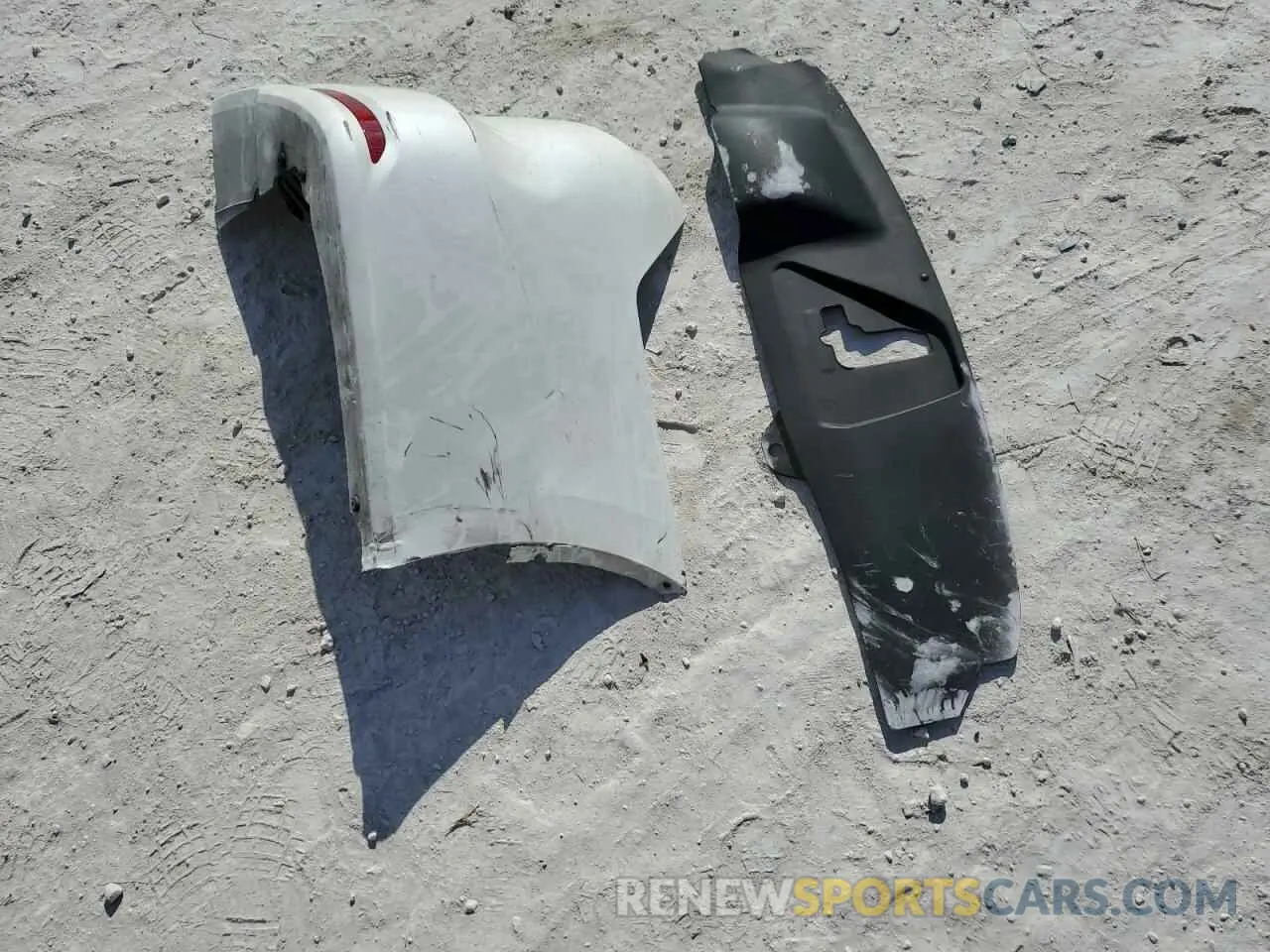 15 Photograph of a damaged car 5FNRL6H71KB004176 HONDA All Models 2019