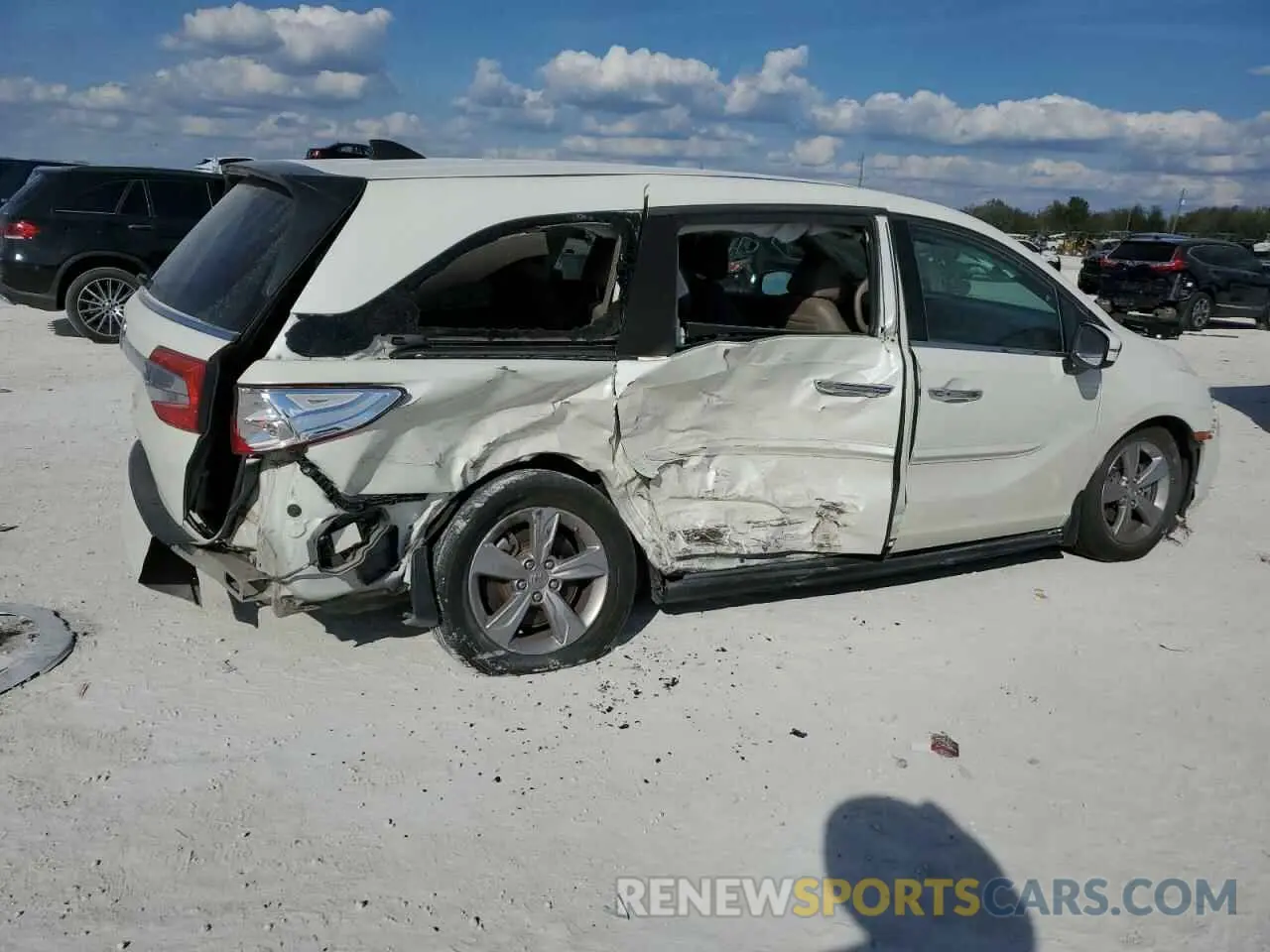 3 Photograph of a damaged car 5FNRL6H71KB004176 HONDA All Models 2019