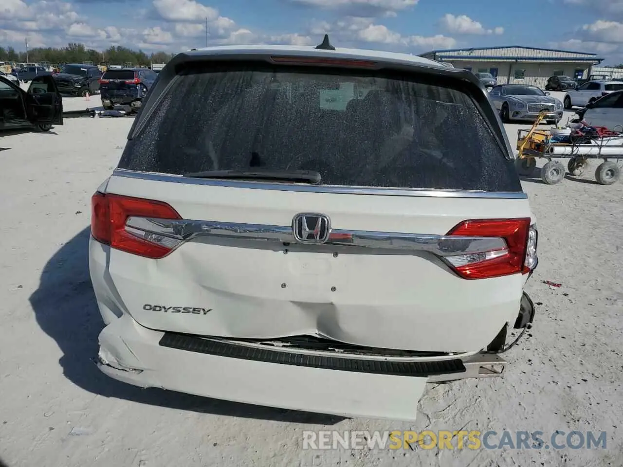 6 Photograph of a damaged car 5FNRL6H71KB004176 HONDA All Models 2019