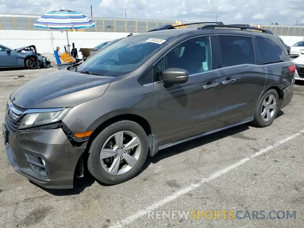 1 Photograph of a damaged car 5FNRL6H71KB066628 HONDA All Models 2019