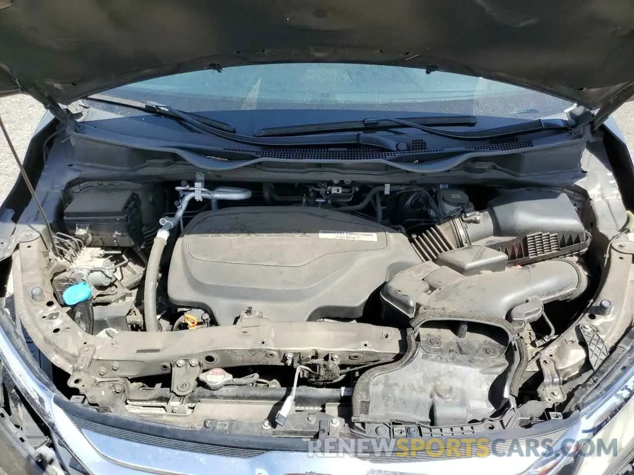 12 Photograph of a damaged car 5FNRL6H71KB066628 HONDA All Models 2019