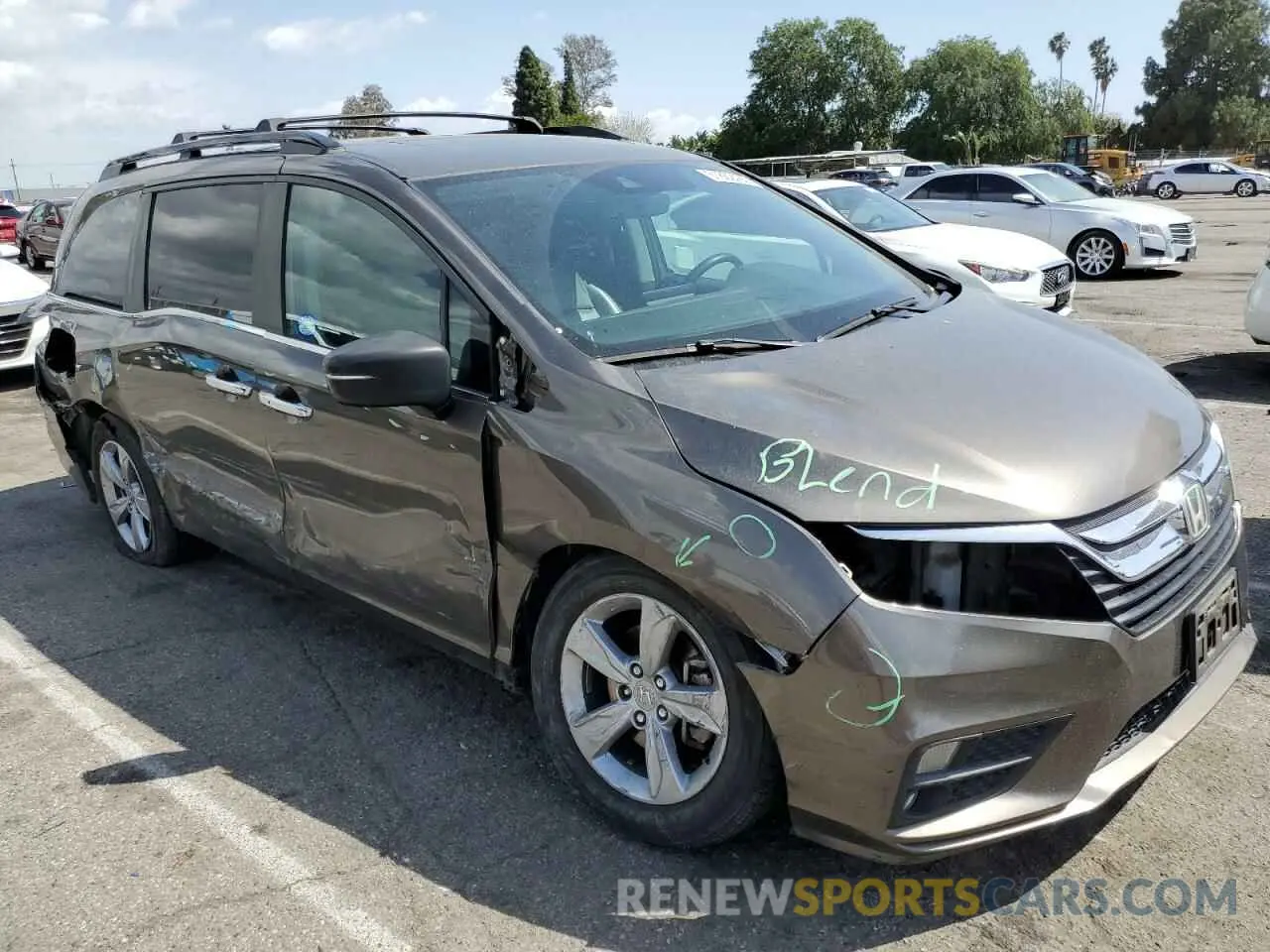 4 Photograph of a damaged car 5FNRL6H71KB066628 HONDA All Models 2019