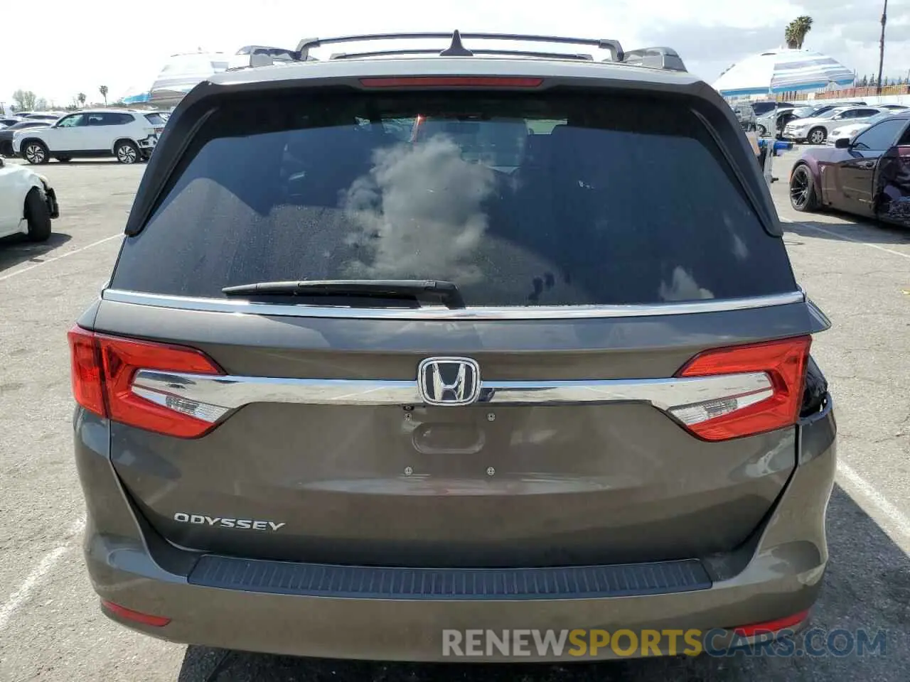 6 Photograph of a damaged car 5FNRL6H71KB066628 HONDA All Models 2019