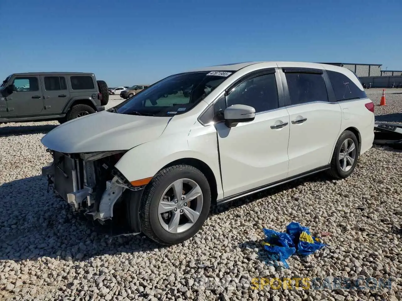 1 Photograph of a damaged car 5FNRL6H71KB071098 HONDA All Models 2019