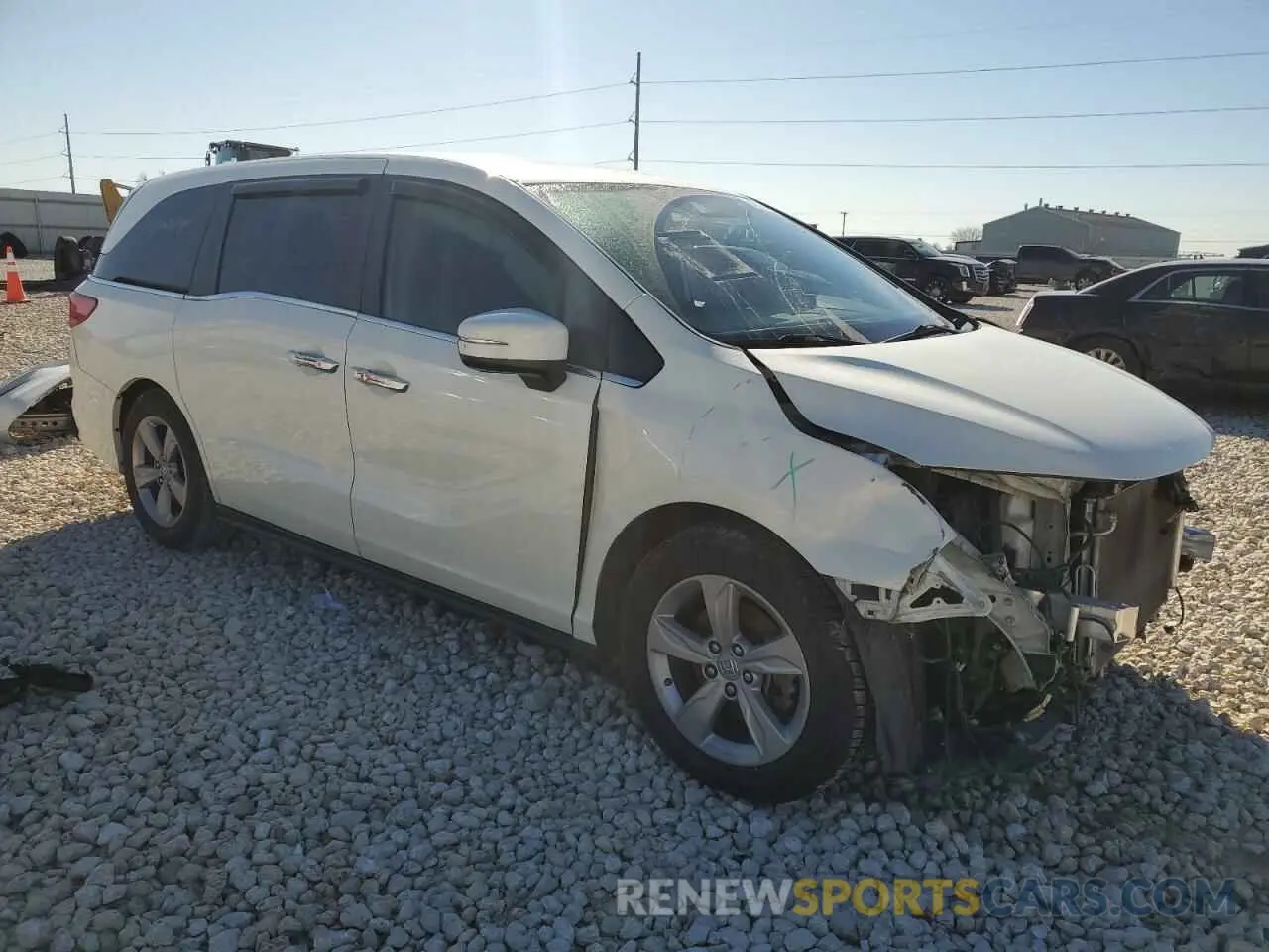 4 Photograph of a damaged car 5FNRL6H71KB071098 HONDA All Models 2019
