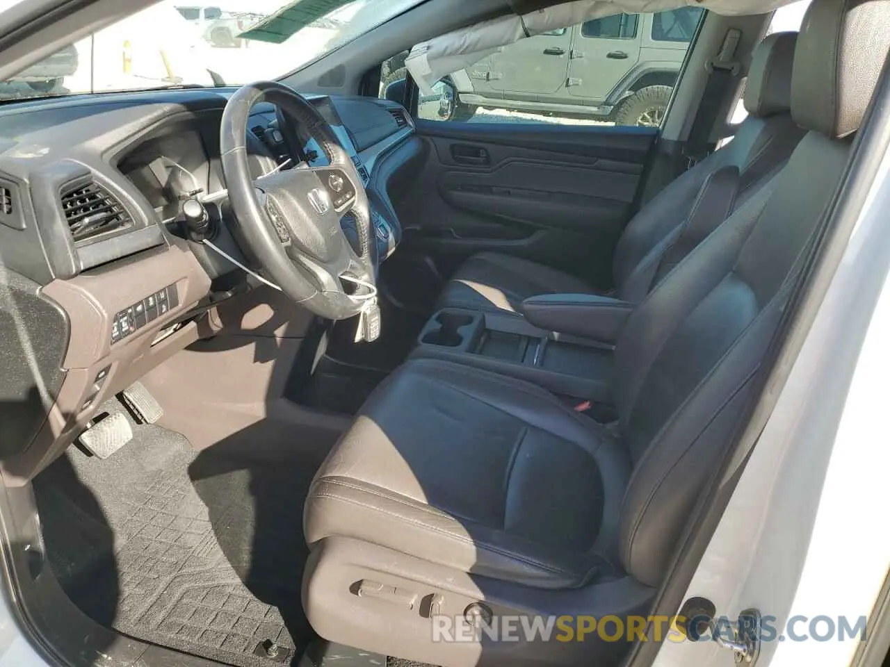 7 Photograph of a damaged car 5FNRL6H71KB071098 HONDA All Models 2019