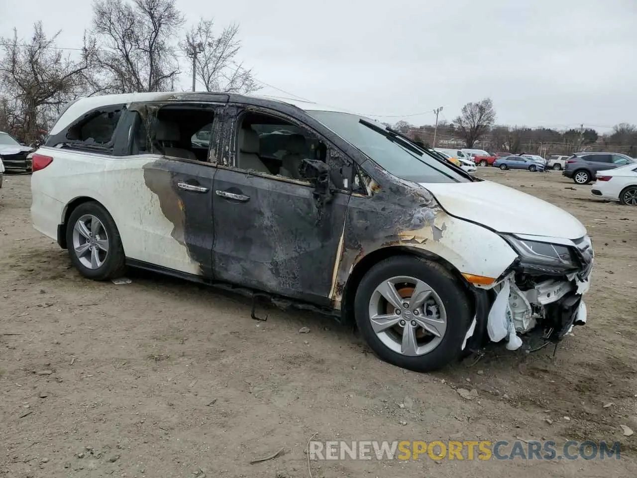 4 Photograph of a damaged car 5FNRL6H71KB072929 HONDA All Models 2019