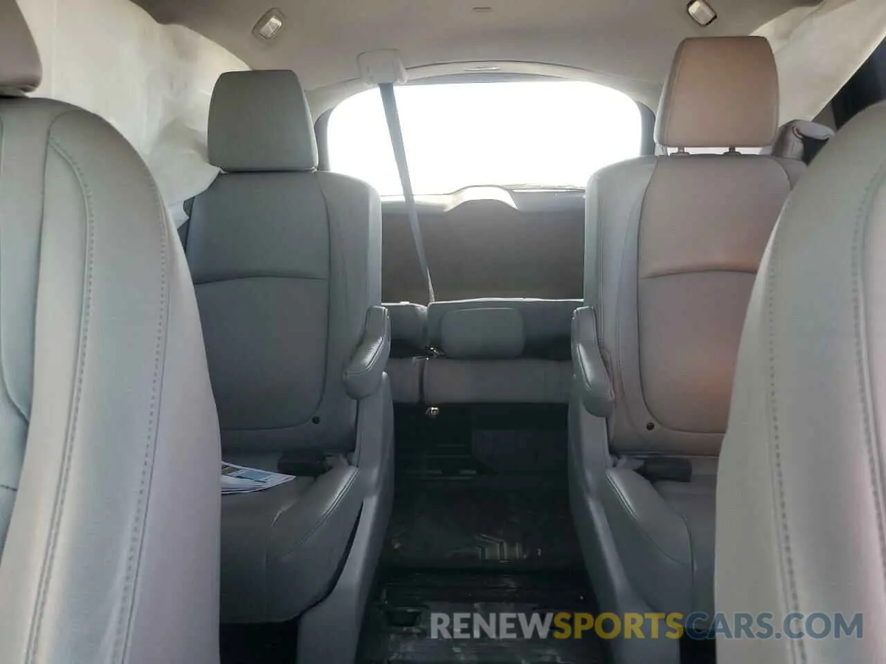 10 Photograph of a damaged car 5FNRL6H71KB136550 HONDA All Models 2019