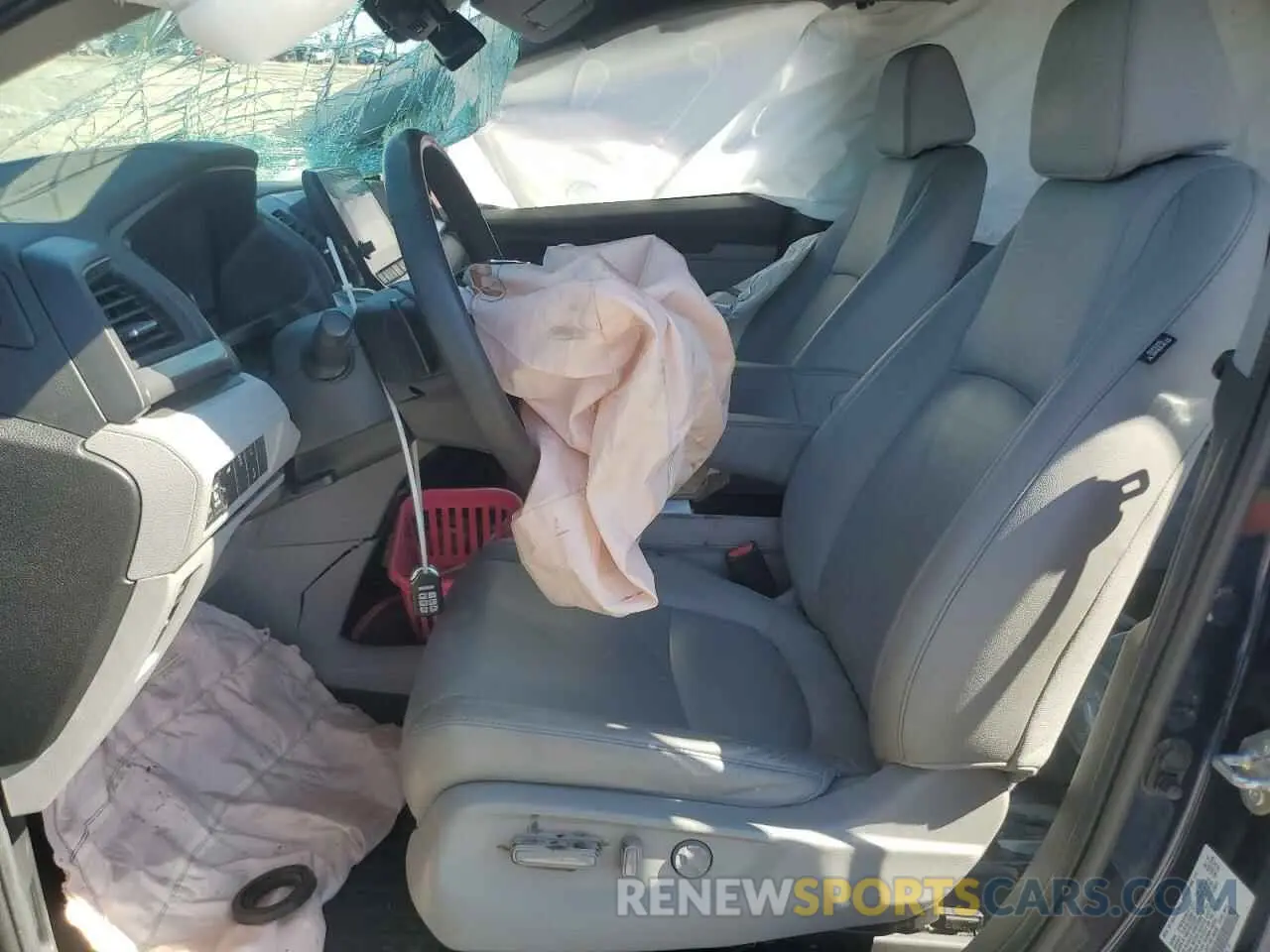 7 Photograph of a damaged car 5FNRL6H71KB136550 HONDA All Models 2019