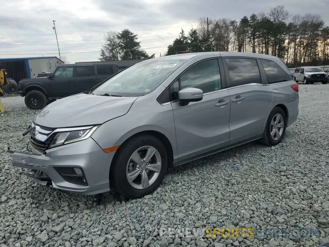 1 Photograph of a damaged car 5FNRL6H72KB036411 HONDA All Models 2019