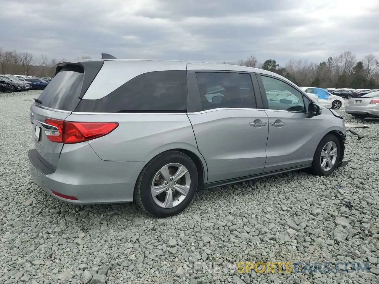 3 Photograph of a damaged car 5FNRL6H72KB036411 HONDA All Models 2019