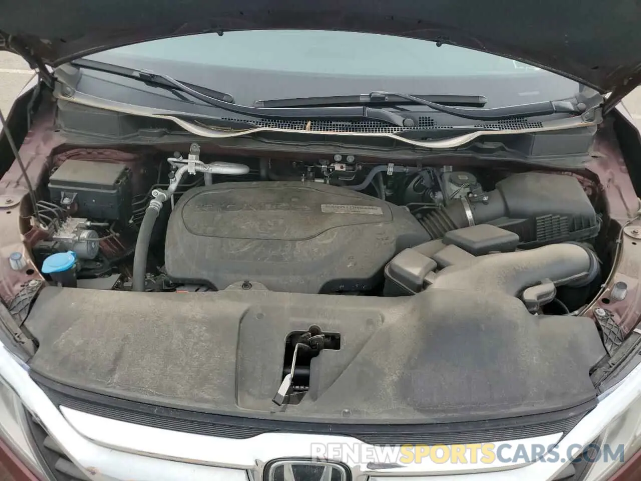 12 Photograph of a damaged car 5FNRL6H72KB044895 HONDA All Models 2019