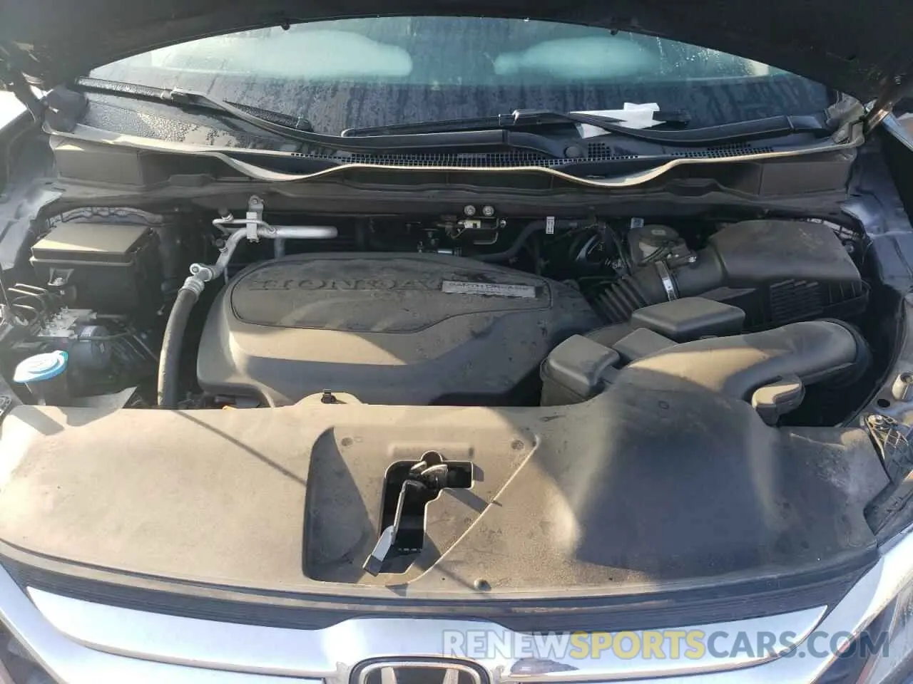13 Photograph of a damaged car 5FNRL6H72KB108210 HONDA All Models 2019