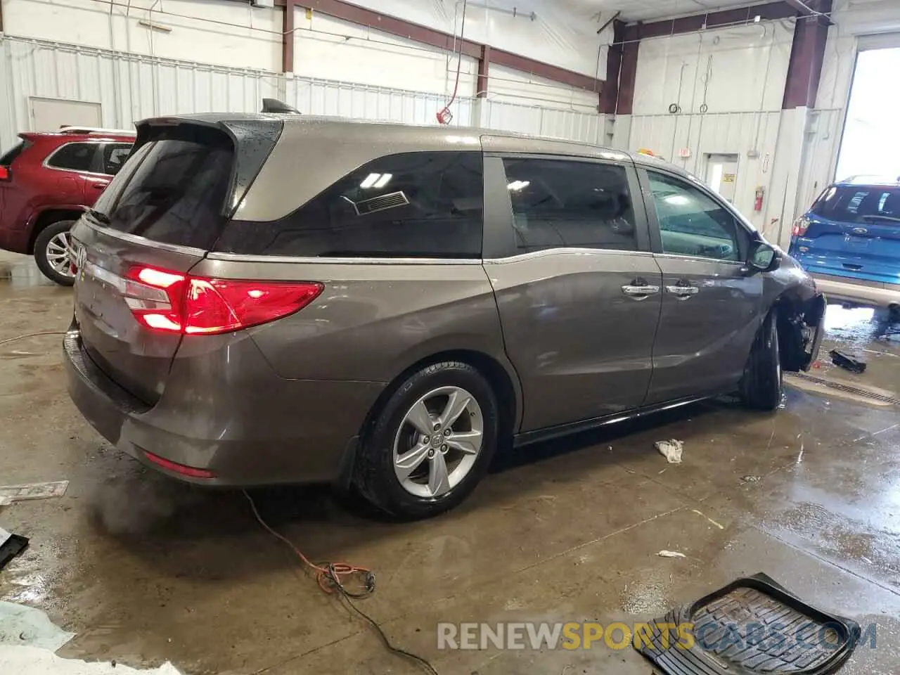 3 Photograph of a damaged car 5FNRL6H72KB138520 HONDA All Models 2019