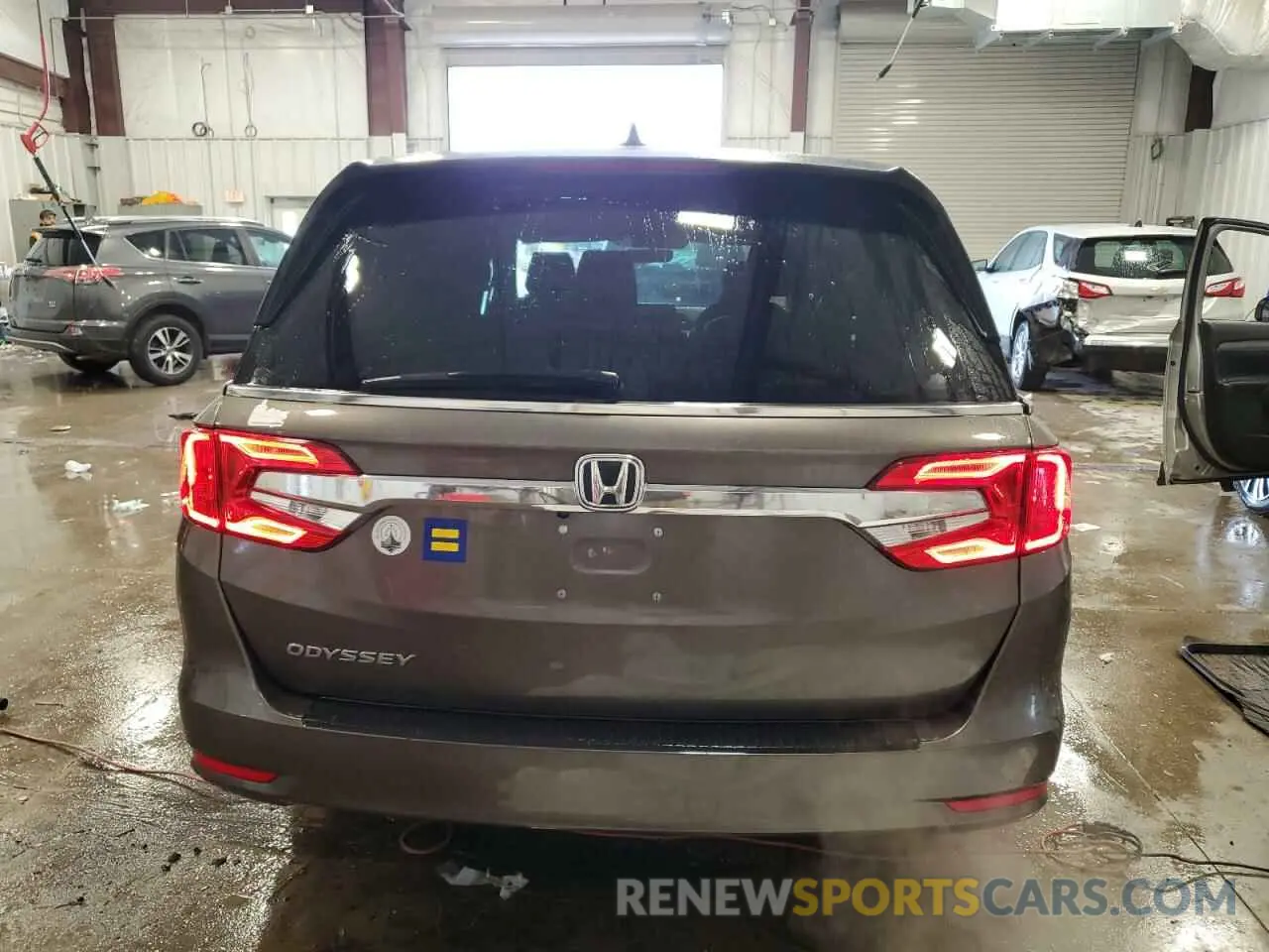 6 Photograph of a damaged car 5FNRL6H72KB138520 HONDA All Models 2019