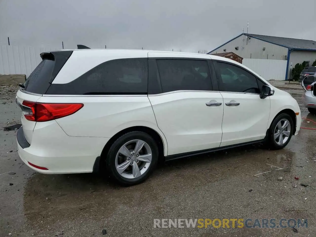 3 Photograph of a damaged car 5FNRL6H73KB057624 HONDA All Models 2019