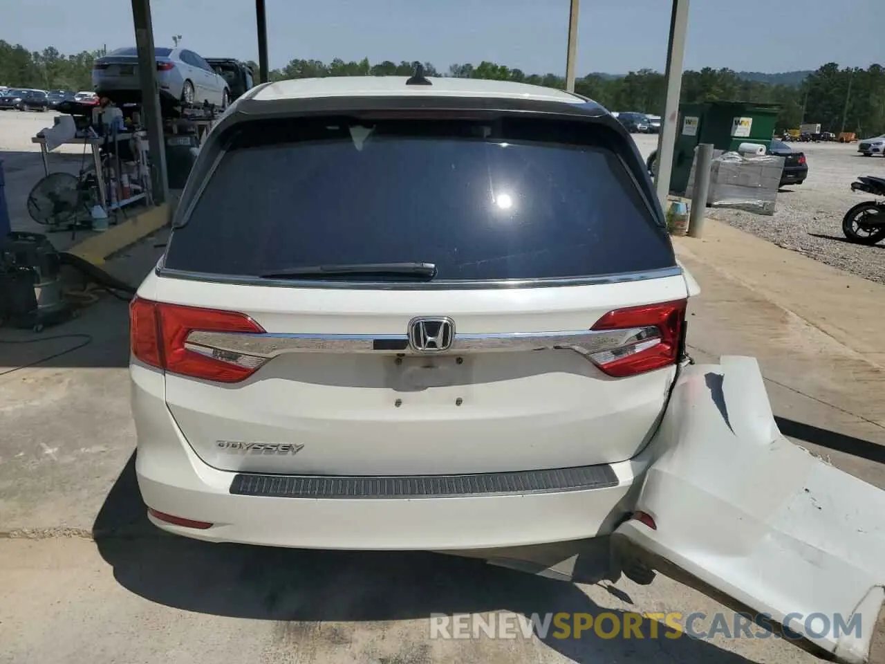 6 Photograph of a damaged car 5FNRL6H73KB084208 HONDA All Models 2019