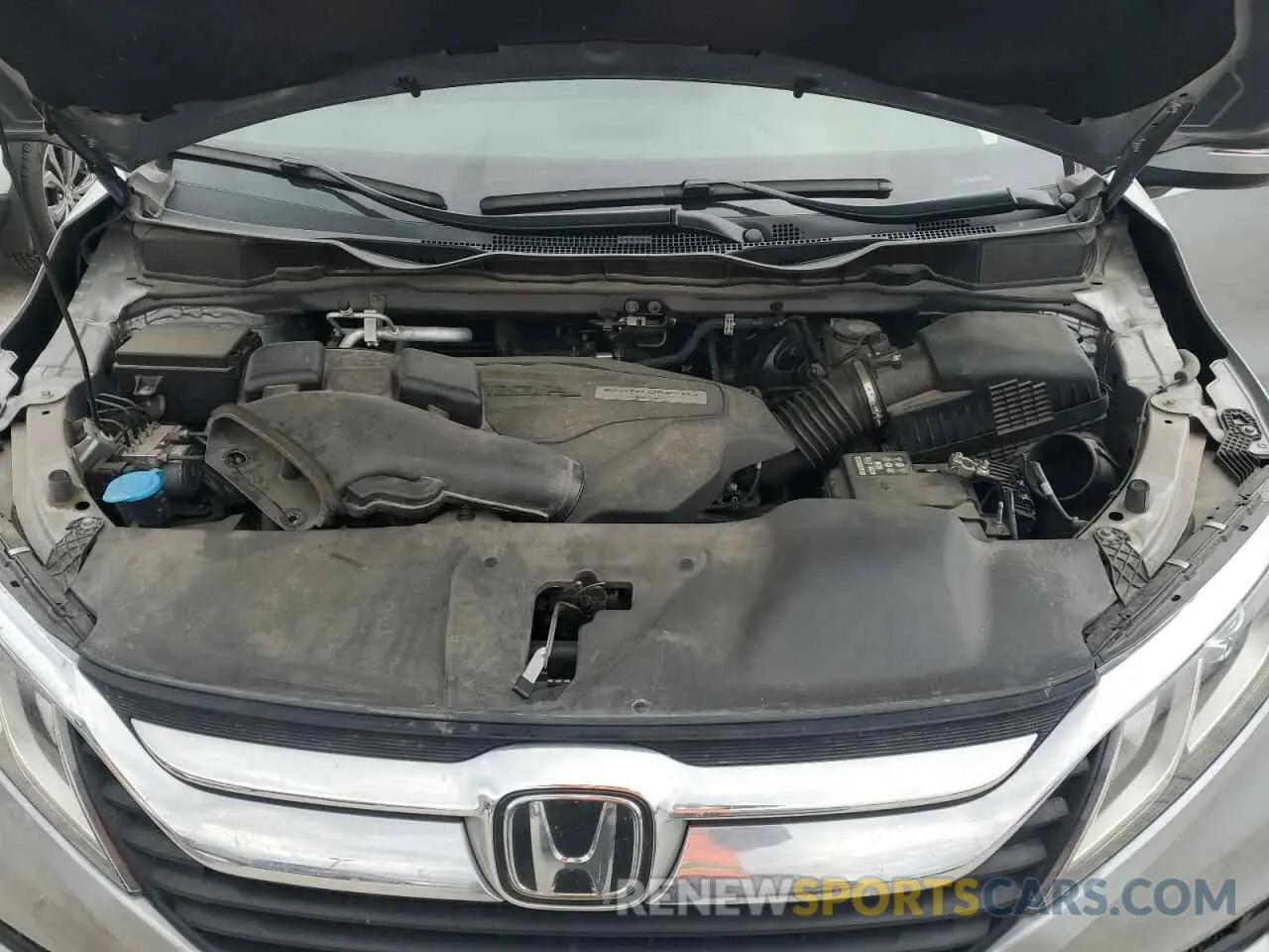 12 Photograph of a damaged car 5FNRL6H73KB121127 HONDA All Models 2019