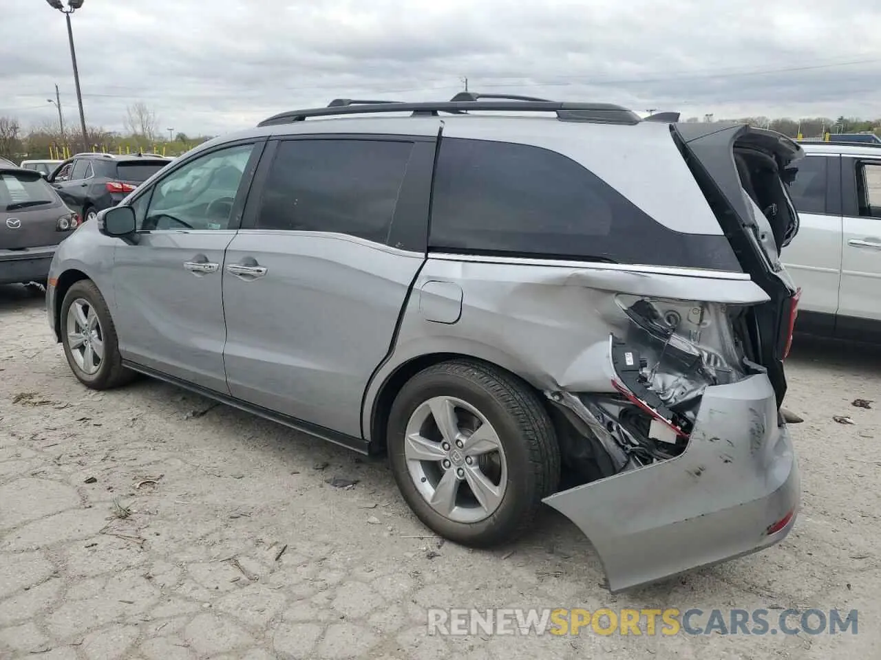 2 Photograph of a damaged car 5FNRL6H73KB121127 HONDA All Models 2019