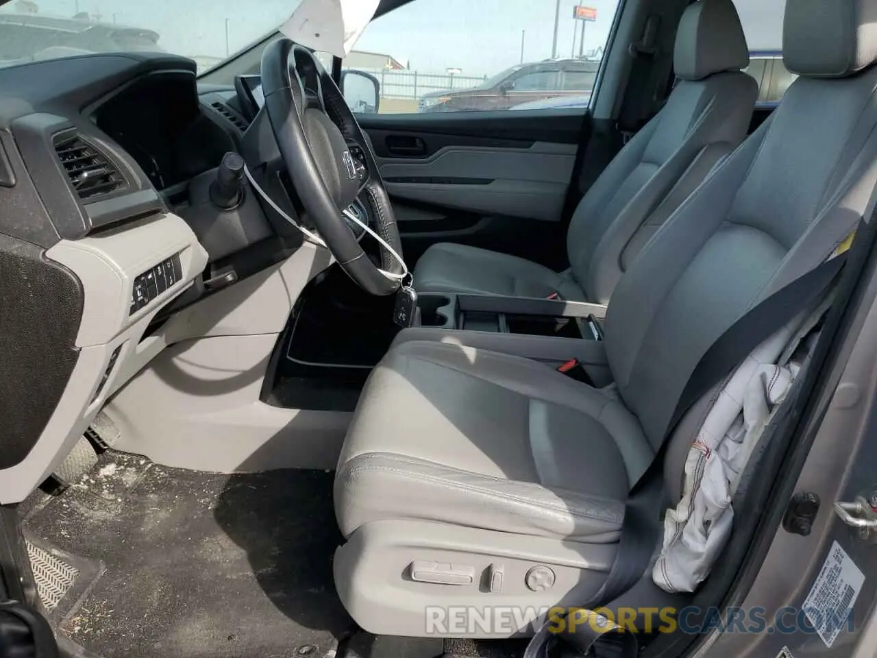7 Photograph of a damaged car 5FNRL6H73KB129020 HONDA All Models 2019