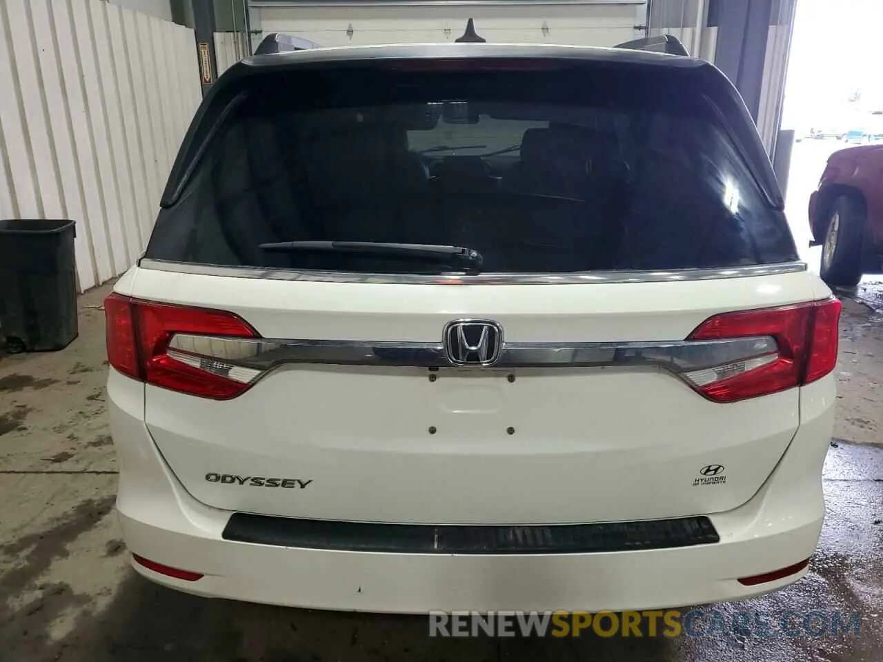 6 Photograph of a damaged car 5FNRL6H74KB028844 HONDA All Models 2019