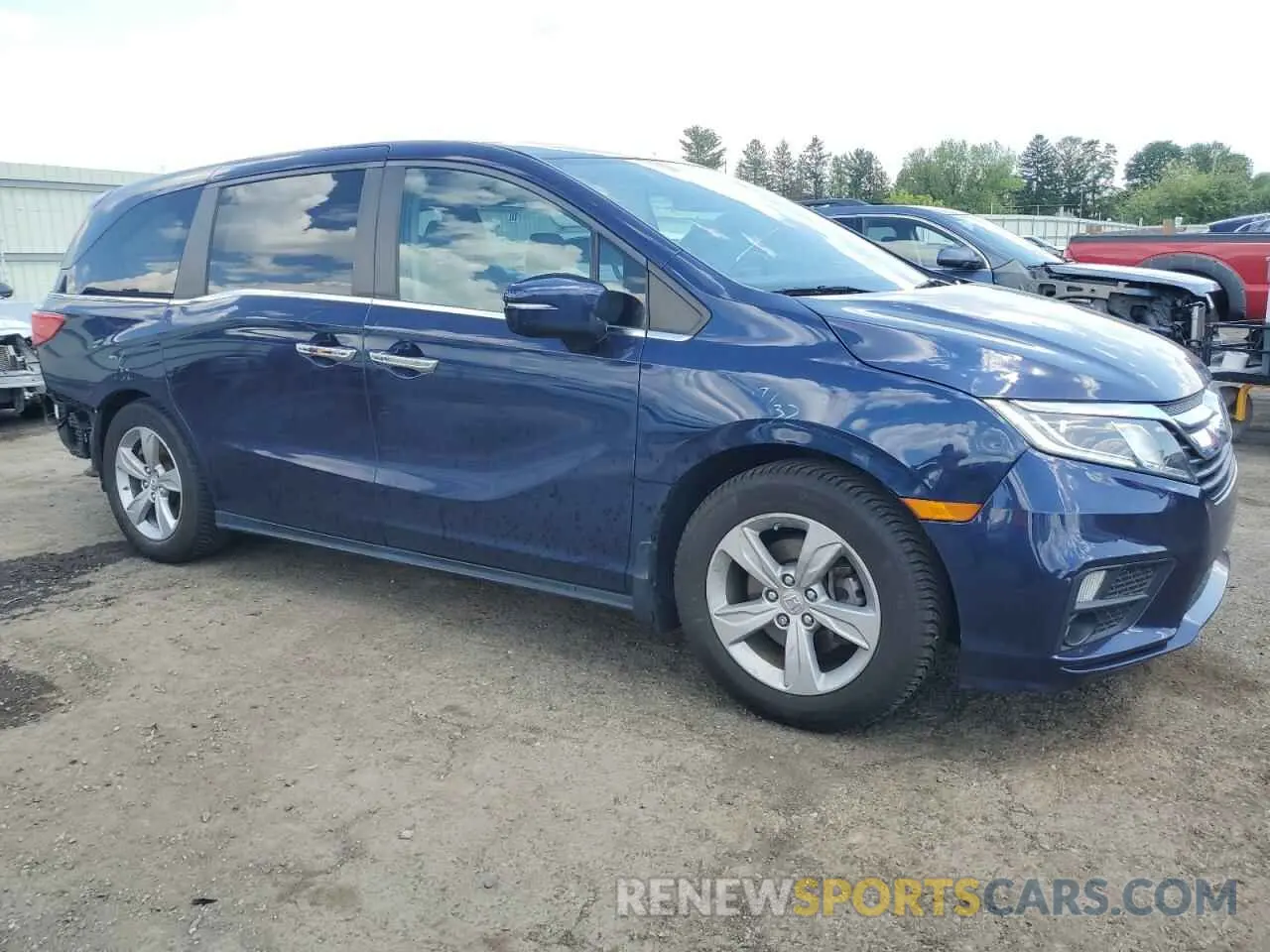 4 Photograph of a damaged car 5FNRL6H74KB077977 HONDA All Models 2019
