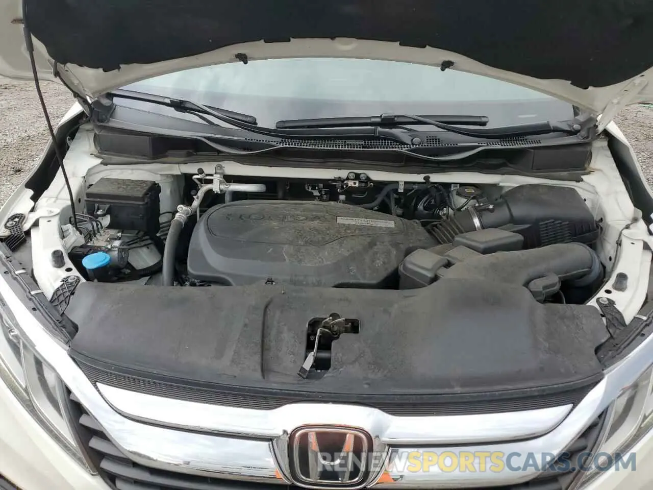 12 Photograph of a damaged car 5FNRL6H74KB090356 HONDA All Models 2019