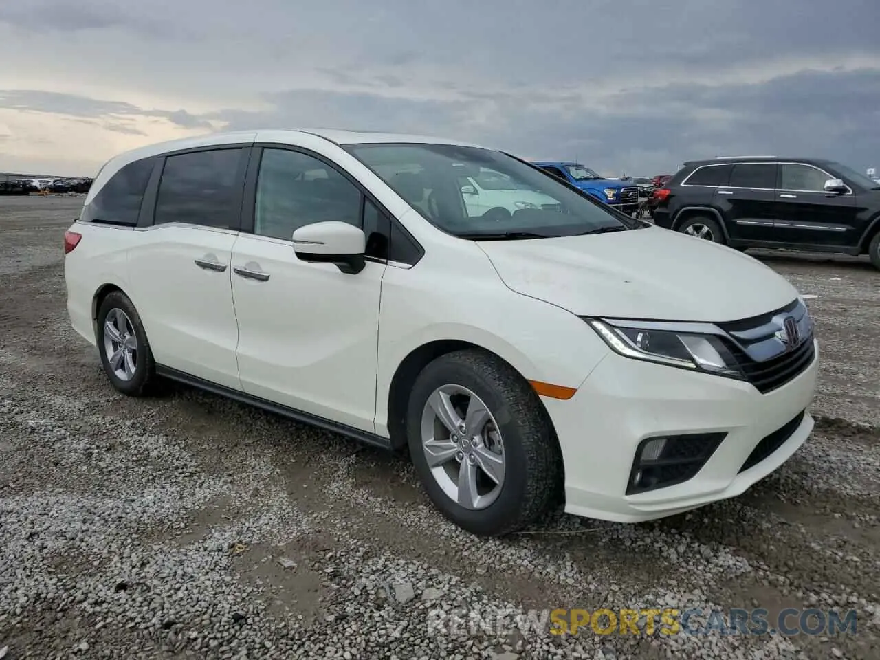 4 Photograph of a damaged car 5FNRL6H74KB090356 HONDA All Models 2019