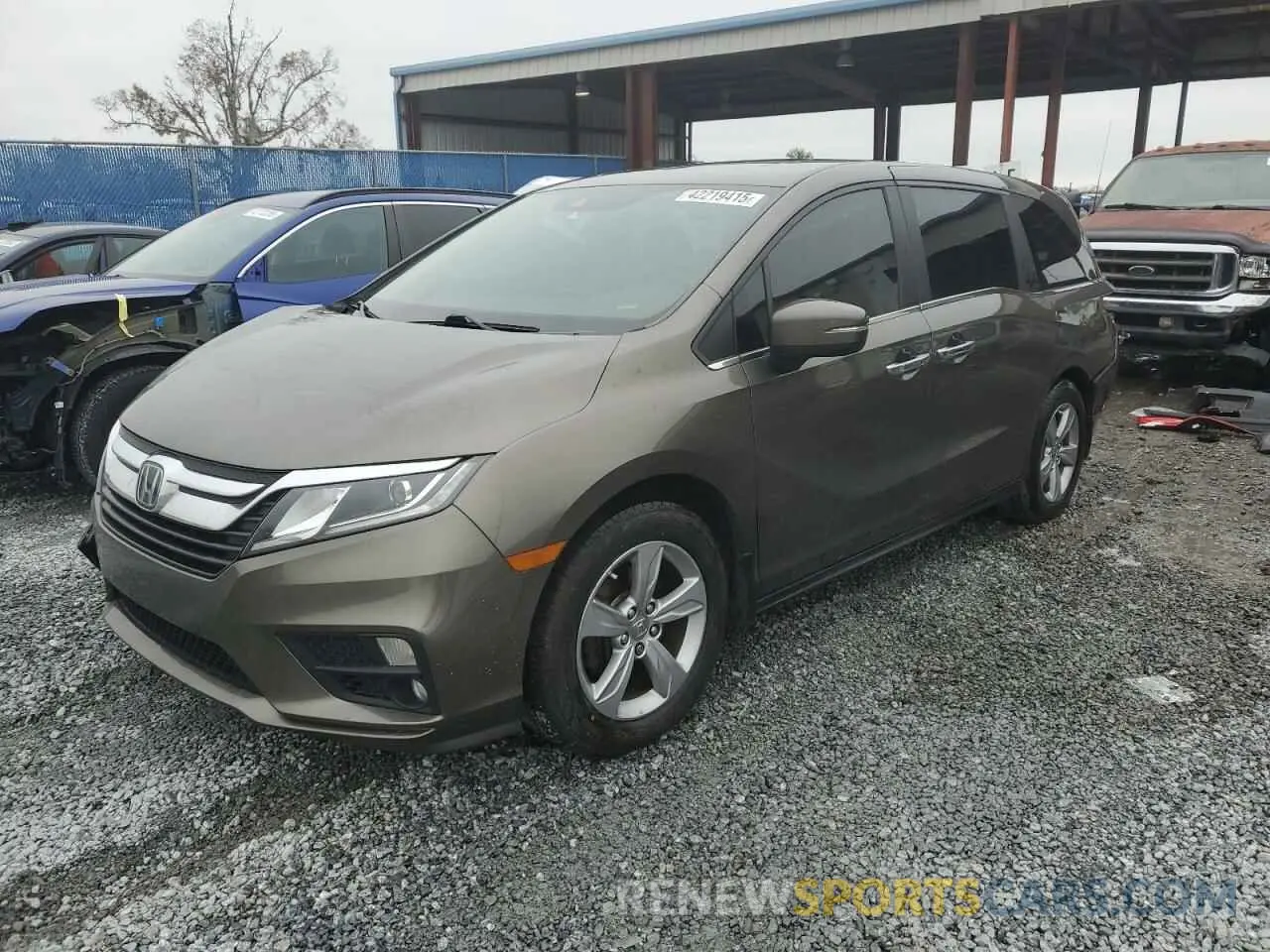 1 Photograph of a damaged car 5FNRL6H74KB099395 HONDA All Models 2019
