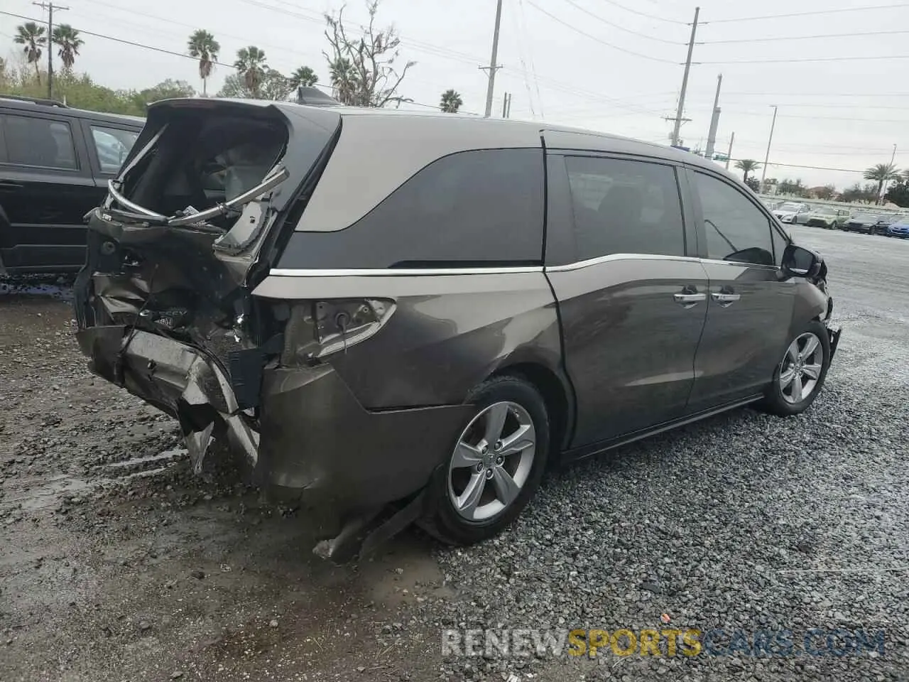 3 Photograph of a damaged car 5FNRL6H74KB099395 HONDA All Models 2019