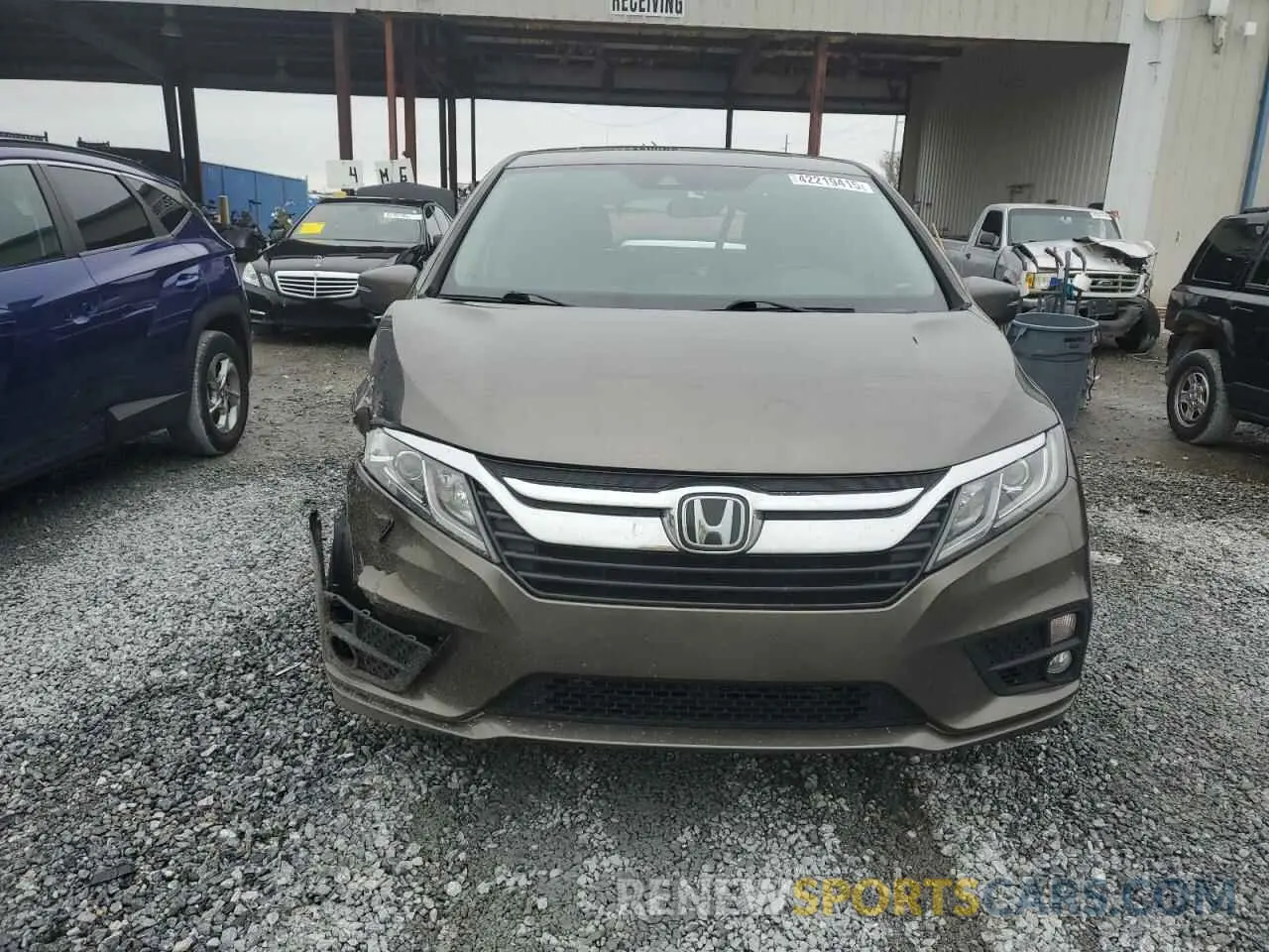 5 Photograph of a damaged car 5FNRL6H74KB099395 HONDA All Models 2019