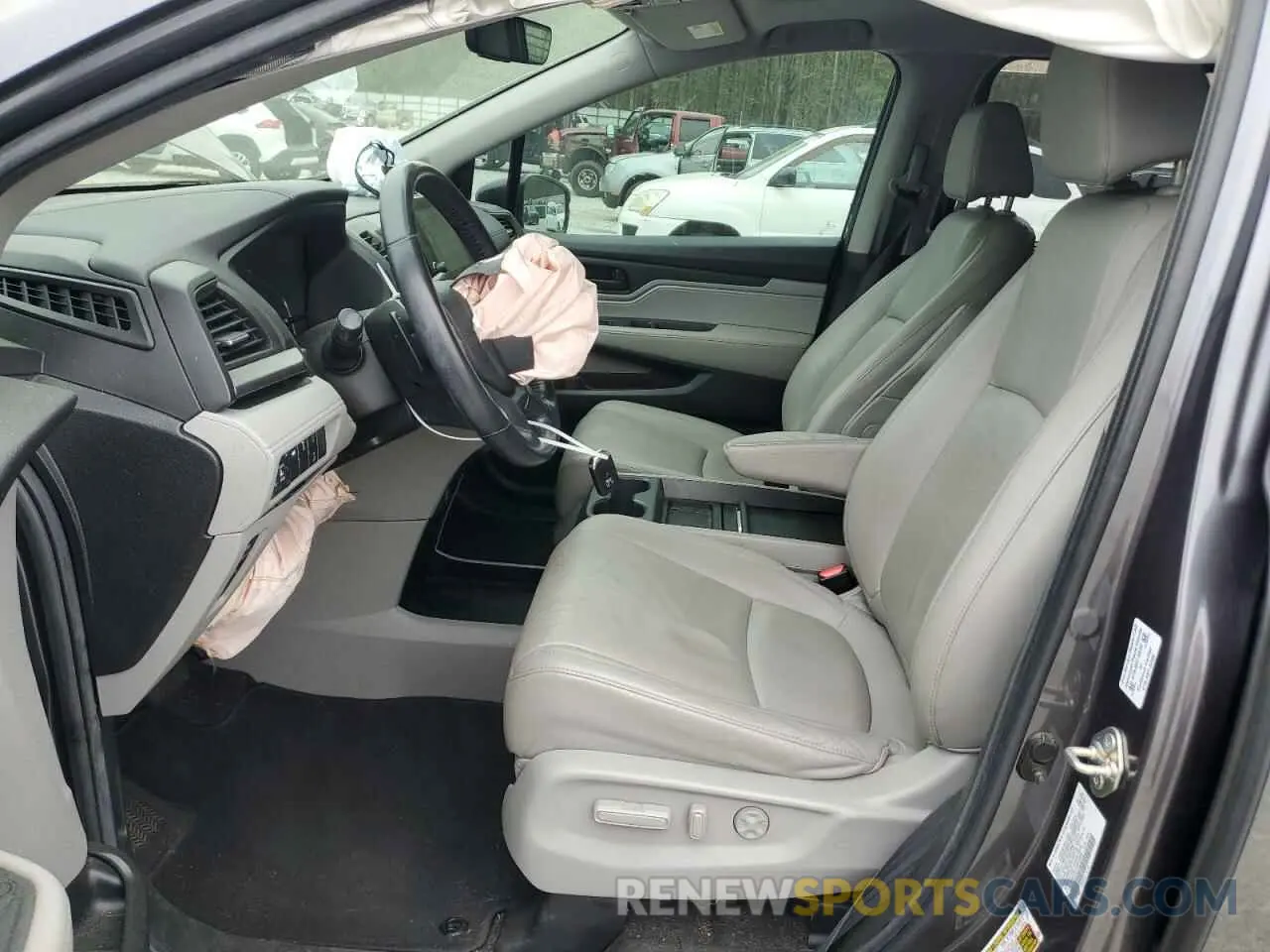 7 Photograph of a damaged car 5FNRL6H74KB123002 HONDA All Models 2019