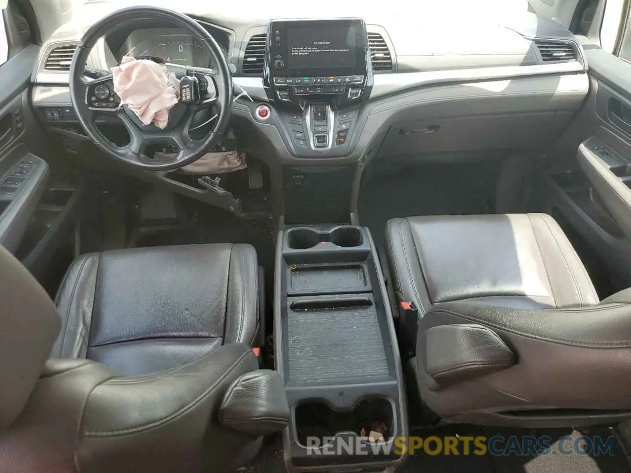 8 Photograph of a damaged car 5FNRL6H75KB003287 HONDA All Models 2019