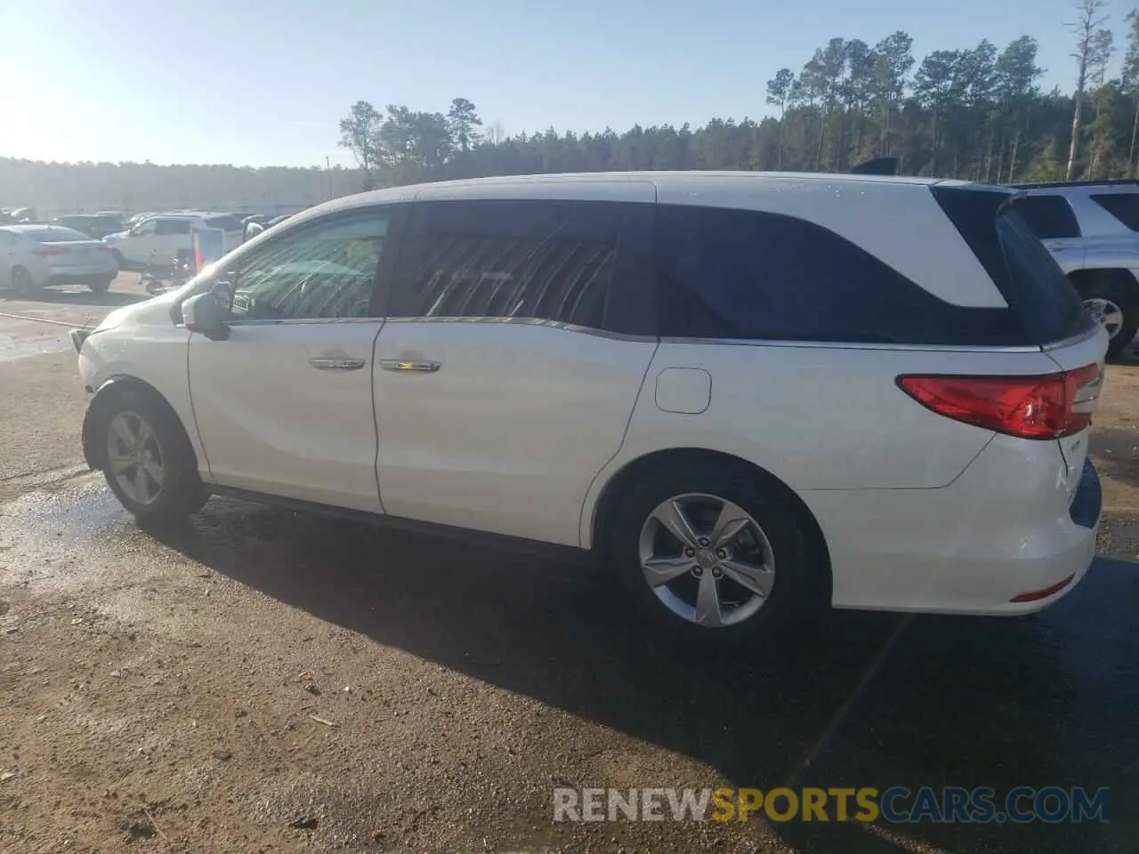 2 Photograph of a damaged car 5FNRL6H75KB017979 HONDA All Models 2019