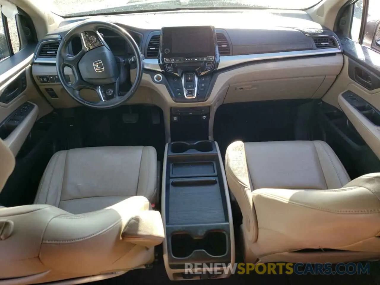 8 Photograph of a damaged car 5FNRL6H75KB017979 HONDA All Models 2019