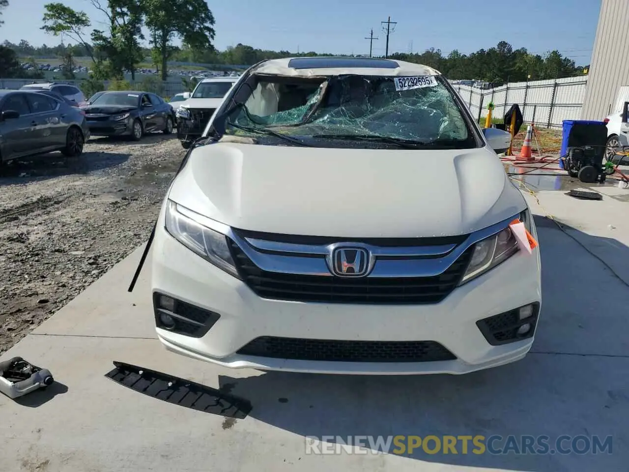 5 Photograph of a damaged car 5FNRL6H75KB058466 HONDA All Models 2019