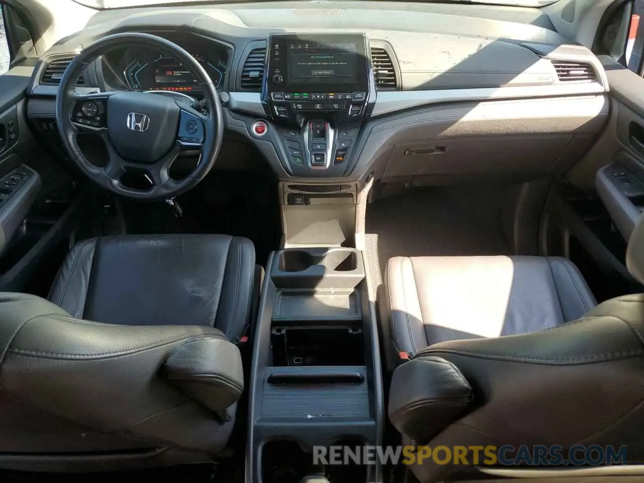 8 Photograph of a damaged car 5FNRL6H75KB082282 HONDA All Models 2019